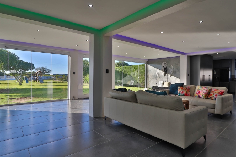 6 Bedroom Property for Sale in Long Acres Country Estate Western Cape